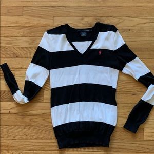 V-Neck light weight Polo sweater
